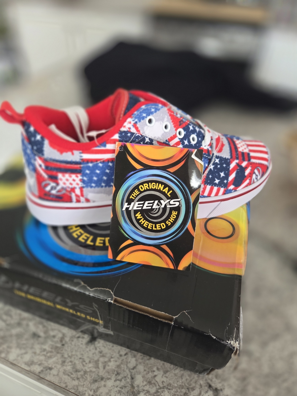 New Heelys Mens  Americana Red, White & Blue Patchwork Skate Shoes With Rollers